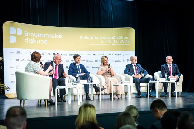 Prezidentští kandidáti diskutovali na Broumovských diskusích