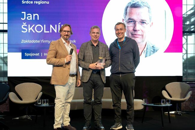 Zakladatel APRB Jan Školník získal cenu Srdce regionu
